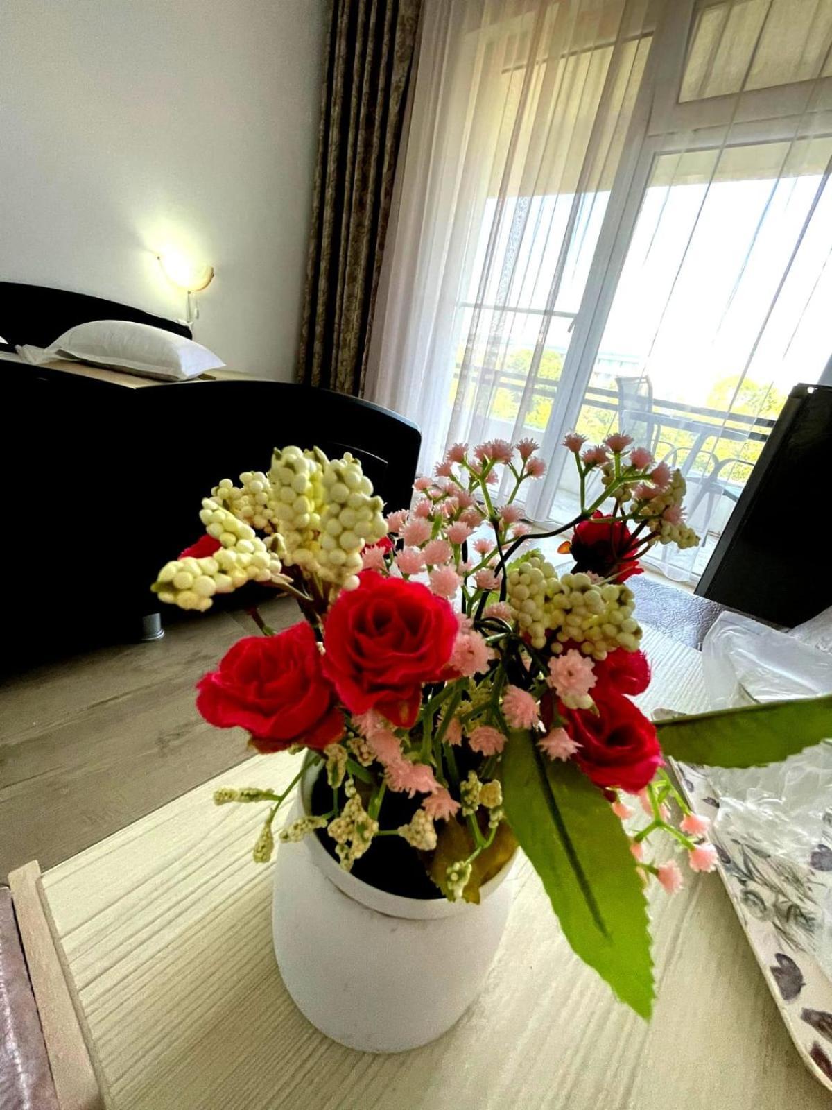 Hotel Iulia Resort Venus Εξωτερικό φωτογραφία